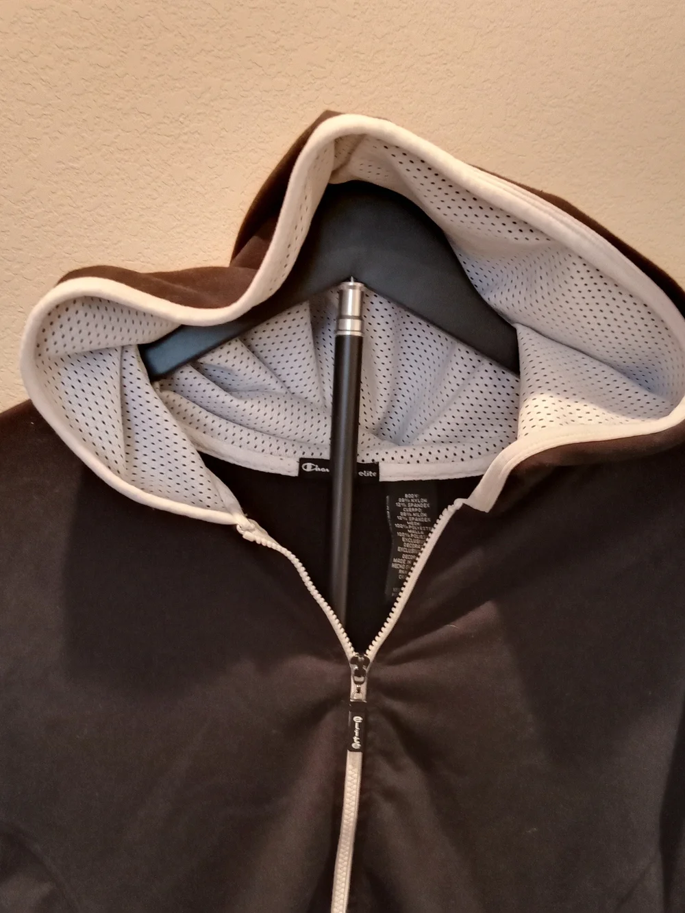 Columbia Elite Black Hoodie Jacket with White Lined Hood Women's Size L